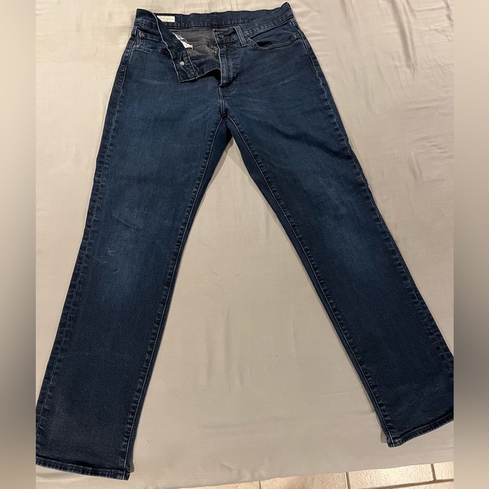 Levi's Premium 541 ATHLETIC TAPER LEVI’S MEN'S JEANS color dark blue 32x32